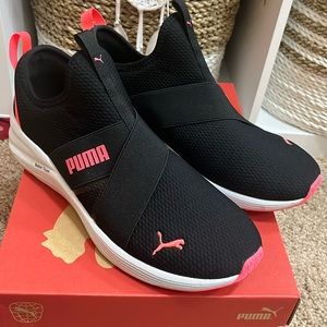 Size 9.5 Puma slip on sneakers.   Brand new in box.